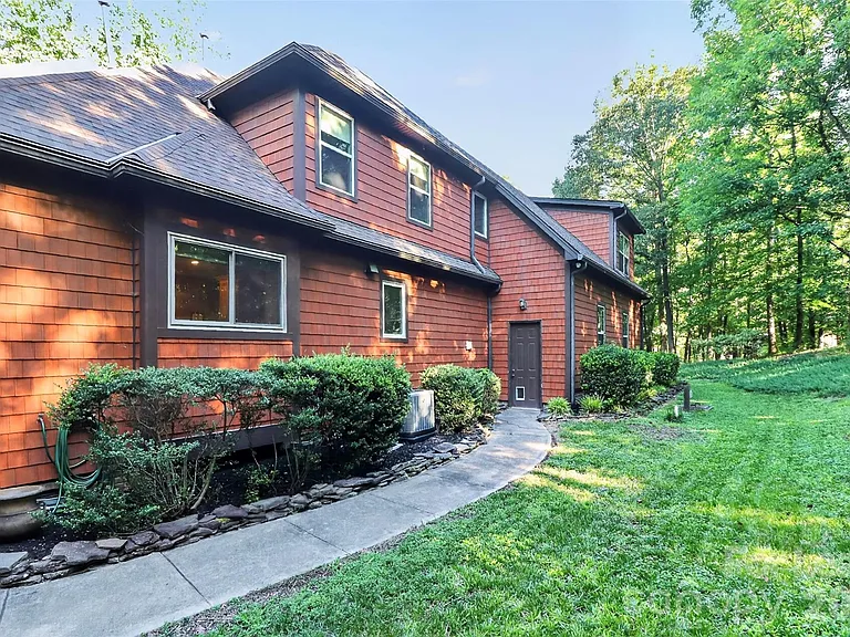 6031 Greystone Dr — Photo 41