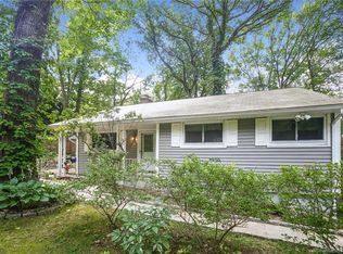 12 Timber Ln, Stamford, CT 06905