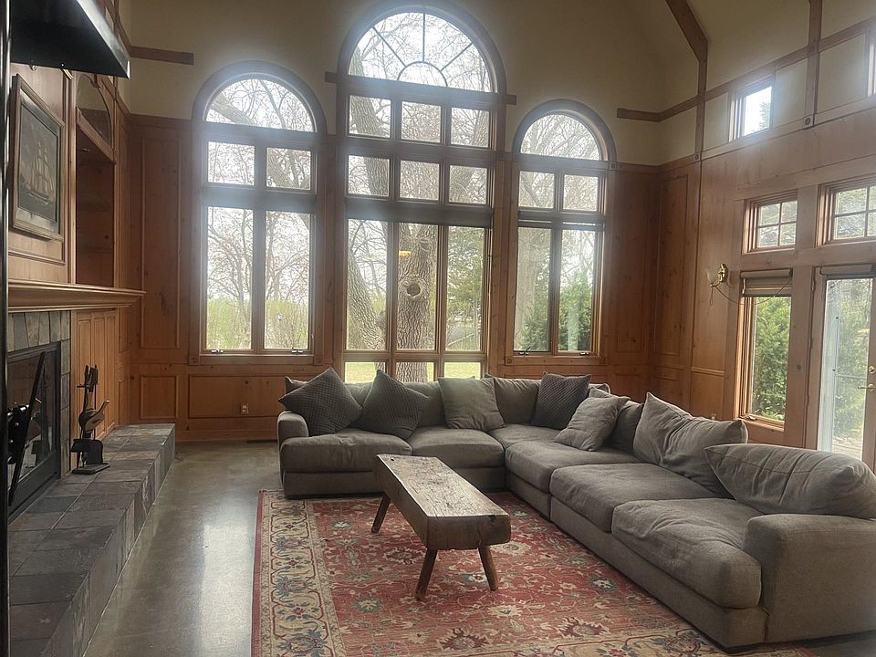 7th image of 1619 Koenigstein Ave