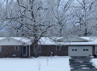 27951 N Hwy 5, Lebanon, MO 65536