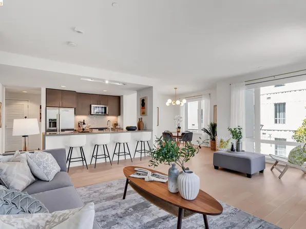 51 Innes Ct APT 204, San Francisco, CA 94124