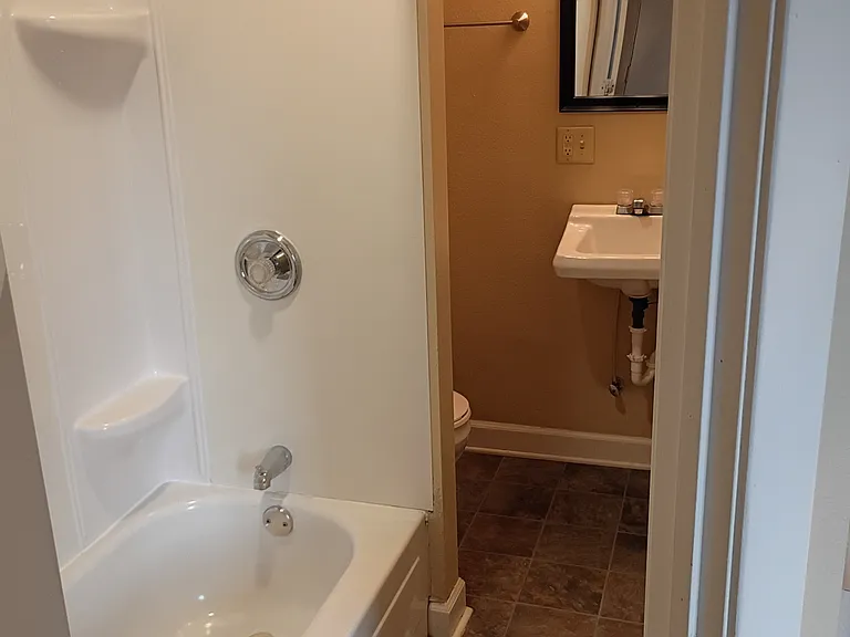 204 E Central St #6 — Photo 11