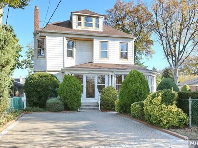208 Clinton Pl, Hackensack, NJ, 07601