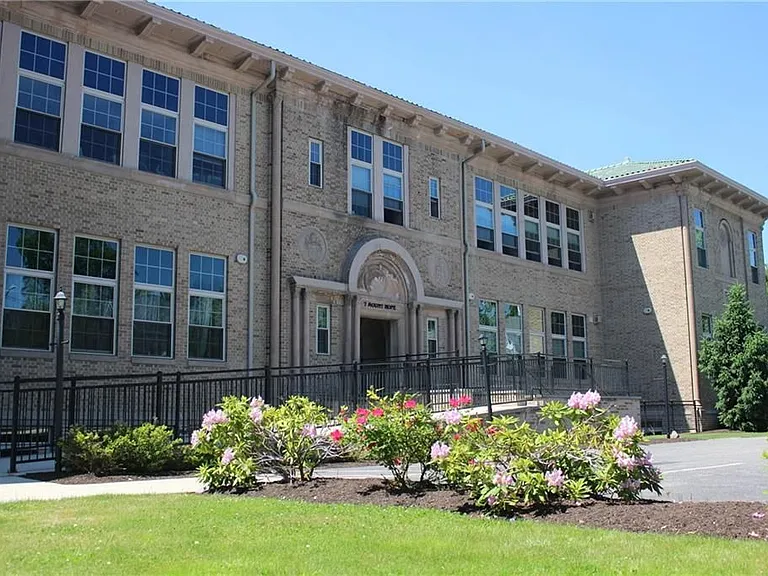 7 Mount Hope Ave #204 — Photo 20