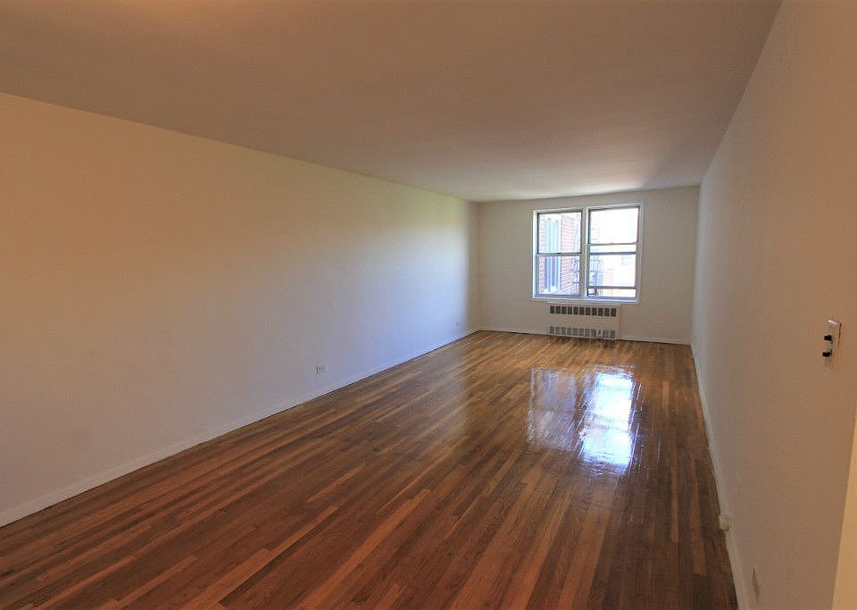 1st image of 10101 67th Dr APT 6A