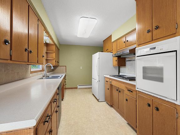 3rd image of 306 1st Ave SE