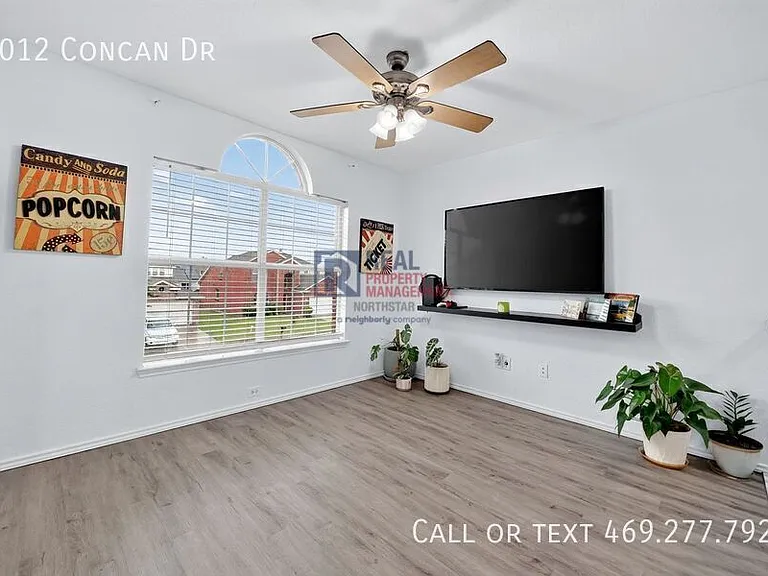 1012 Concan Dr — Photo 24