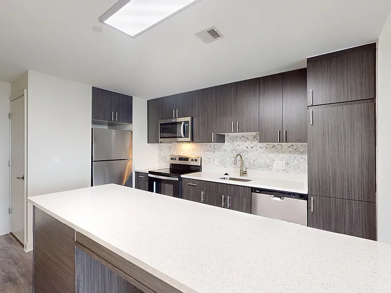 Eleven55 Ripley — Photo 114