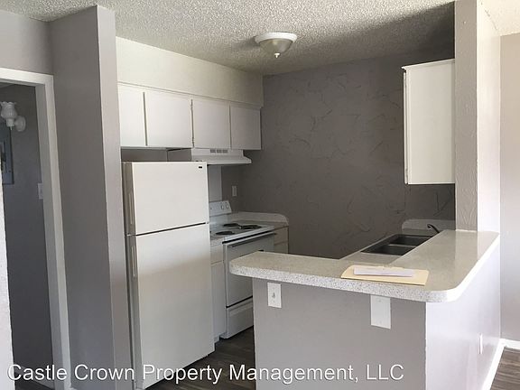 3rd image of 700 Industrial Blvd APT 204