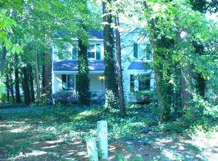 6921 Sandringham Dr, Raleigh, NC 27613