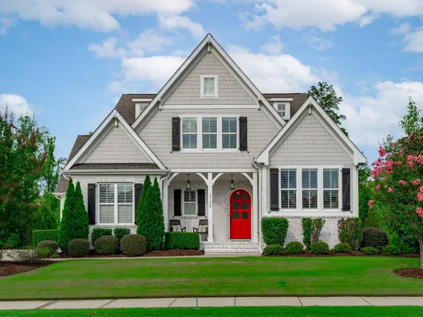 3130 Mantle Ridge Dr, Apex, NC 27502