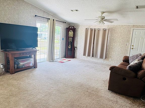 2nd image of 121 Debra Ln