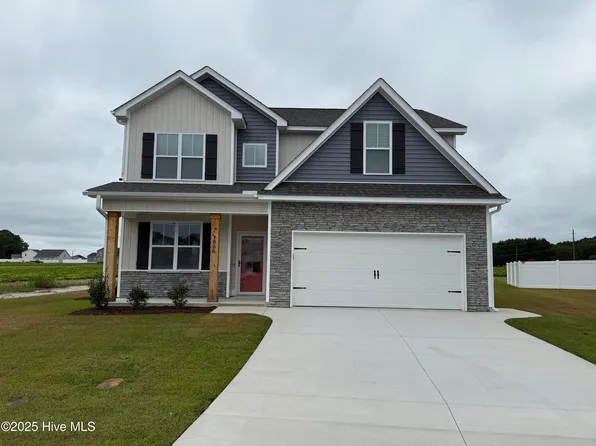 1035 Seven Iron Drive, Ayden, NC 28513
