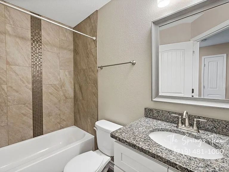748 Brambleberry Hts — Photo 24