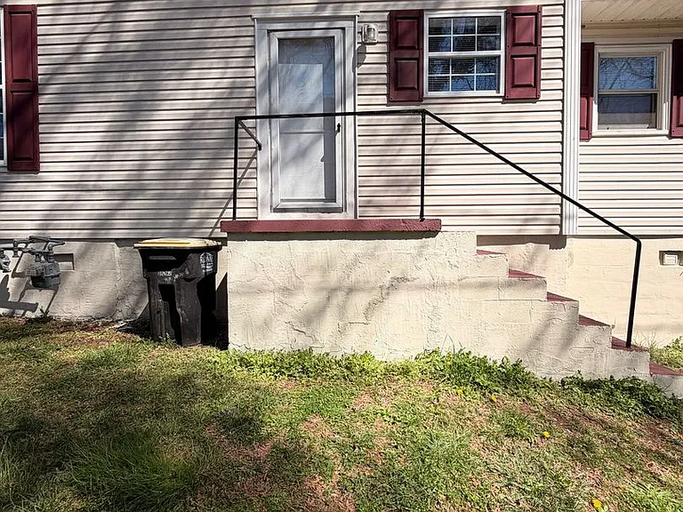 1300 N Broad St NE — Photo 6