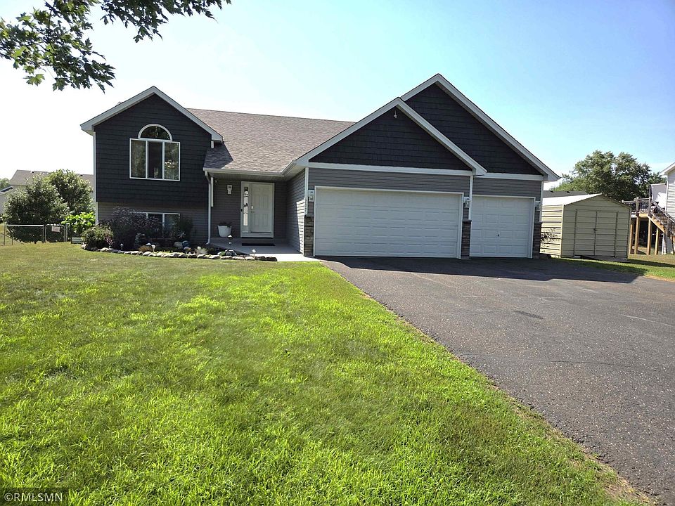 1st image of 707 4th Ave SW