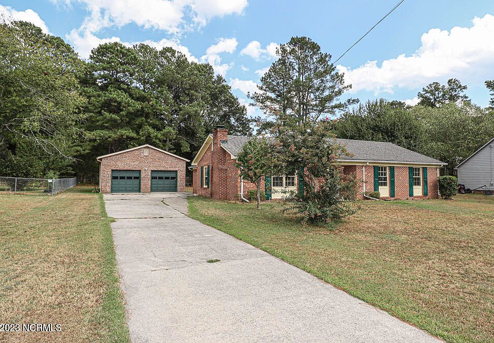 1st image of 1405 Clubview Drive