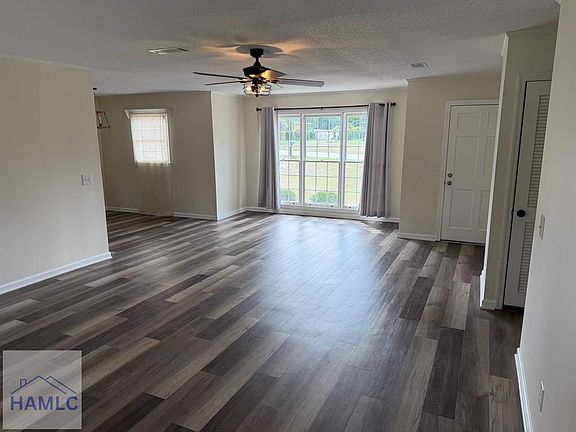 4th image of 208 Nesmith Way