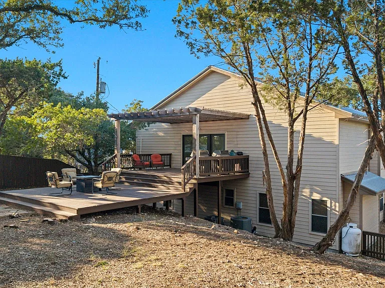 785 Lake Frst — Photo 35