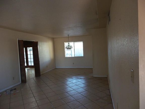 3rd image of 10821 Miller Barber Dr