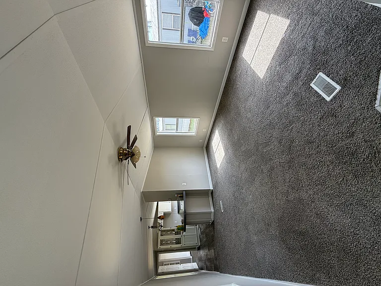 501 Cycle Ln — Photo 2
