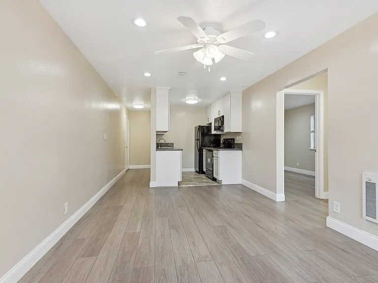 2732 Haste Street — Photo 16