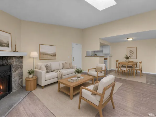 908 S Walden Way #206, Aurora, CO 80017