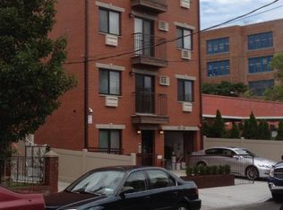 9520 Waltham St FL 1ST, Jamaica, NY 11435