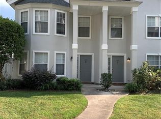 555 Seahorse Run, Chesapeake, VA 23320