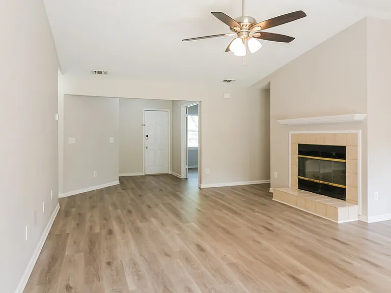 11846 Marabou Ct N — Photo 5