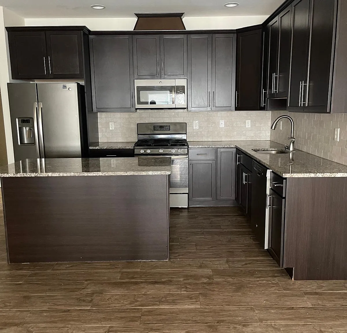 125 Westfield Ave — Photo 3