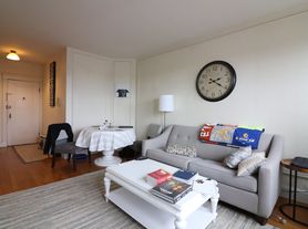 2003 Commonwealth Ave