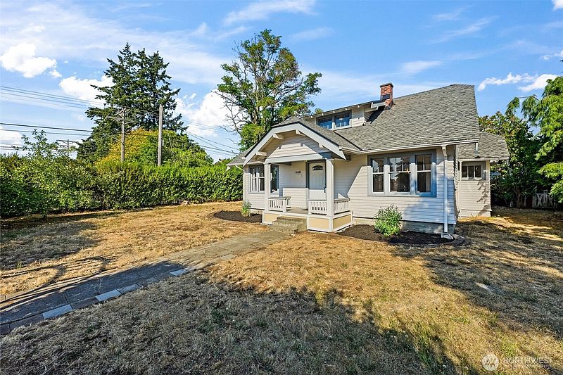 2nd image of 6401 S Clement Avenue