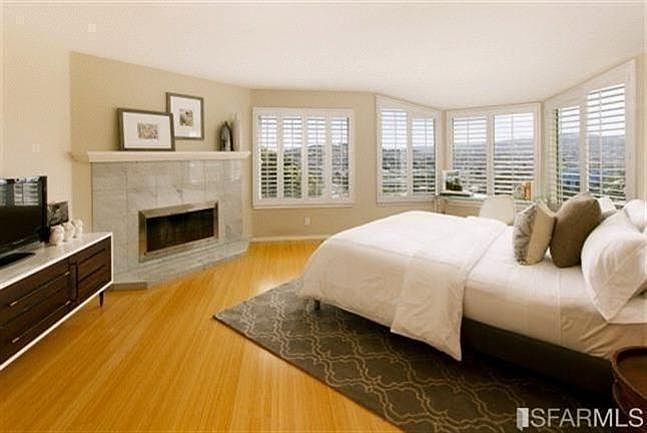 1st image of 50 Van Buren St