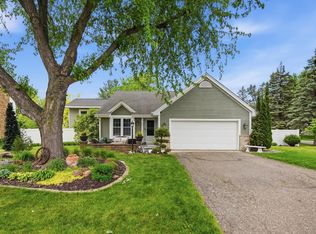 15100 Lac Lavon Dr, Burnsville, MN 55306