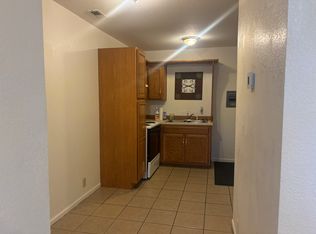 720 S 9th St APT 4, Saint Joseph, MO 64501