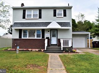 809 Delaware Ave, Riverside, NJ 08075