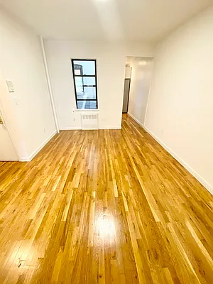 Rented by Bond New York | media 2