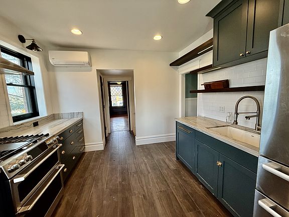 2nd image of 1228 E Bryan Ave