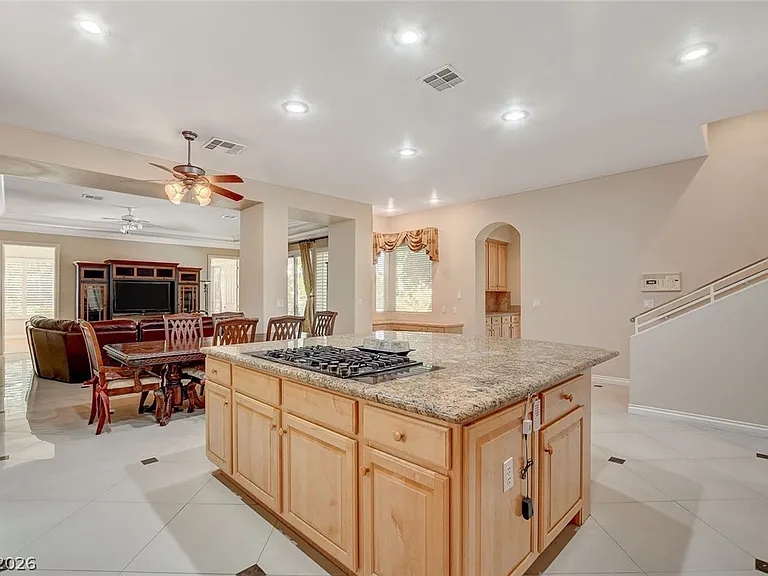 2041 Troon Dr — Photo 24