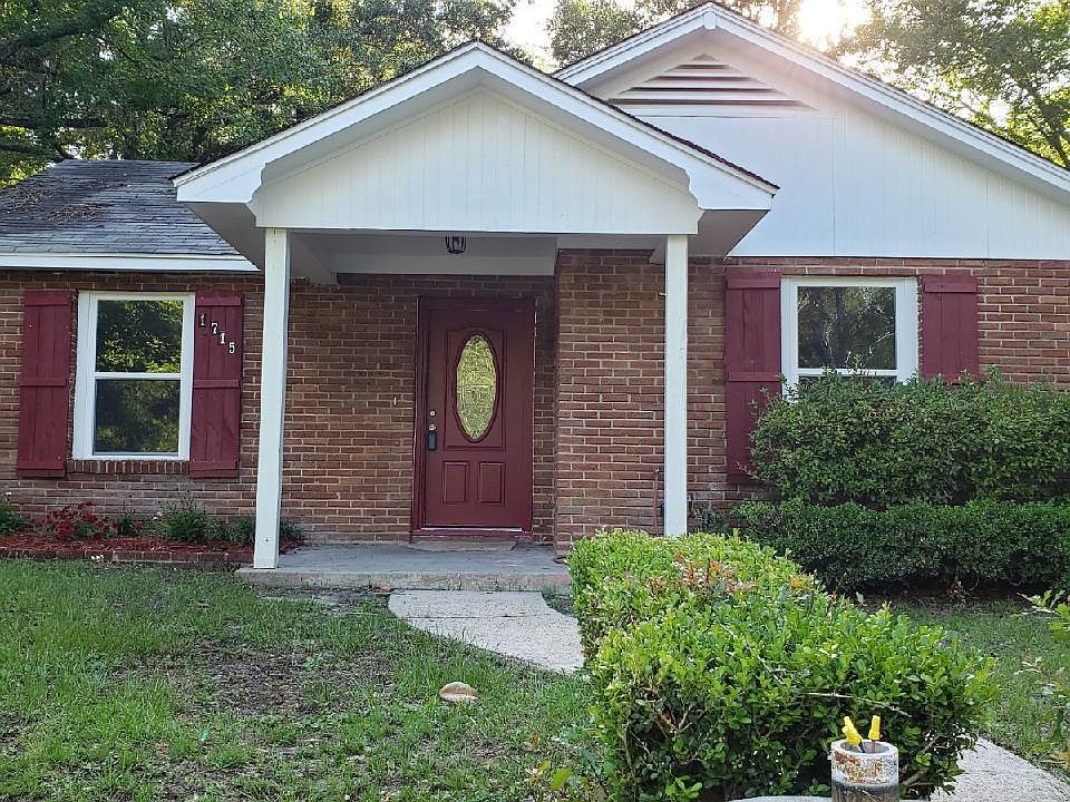 1st image of 1715 Wisteria St
