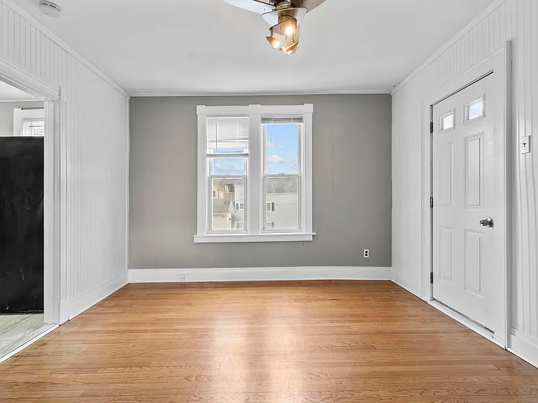 20 Violet St #2 — Photo 9