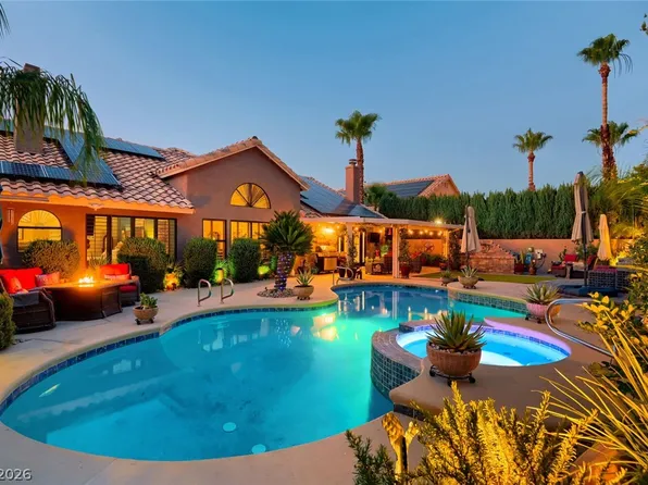 10005 N Mahogany Grove Ln, Las Vegas, NV 89117