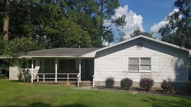 1st image of 513 Brookdale Dr