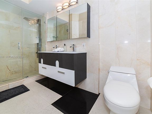 4th image of 17100 N Bay Rd APT 1815