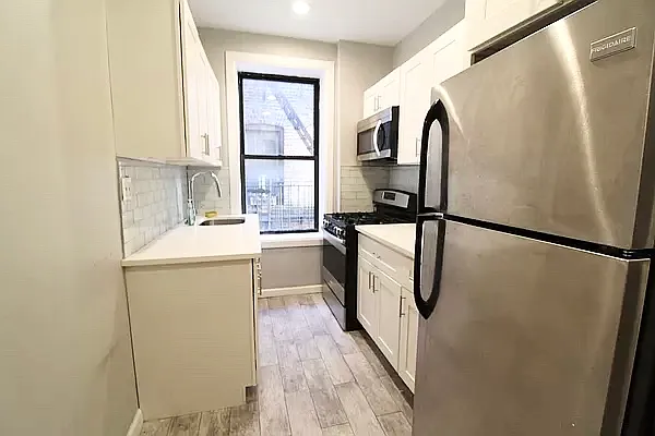 Rented by Bruma Realty LLC | media 1