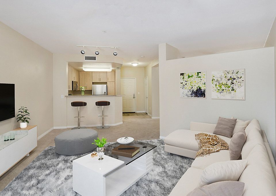 1st image of 229 E Commonwealth Ave #254