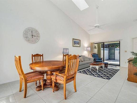 4th image of 502 Sea Oats Dr #A-4