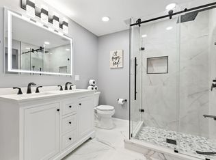 708 Brigadoon Cir, Shoreview, MN 55126