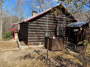 80 Corbin Hills Dr, Franklin, NC 28734